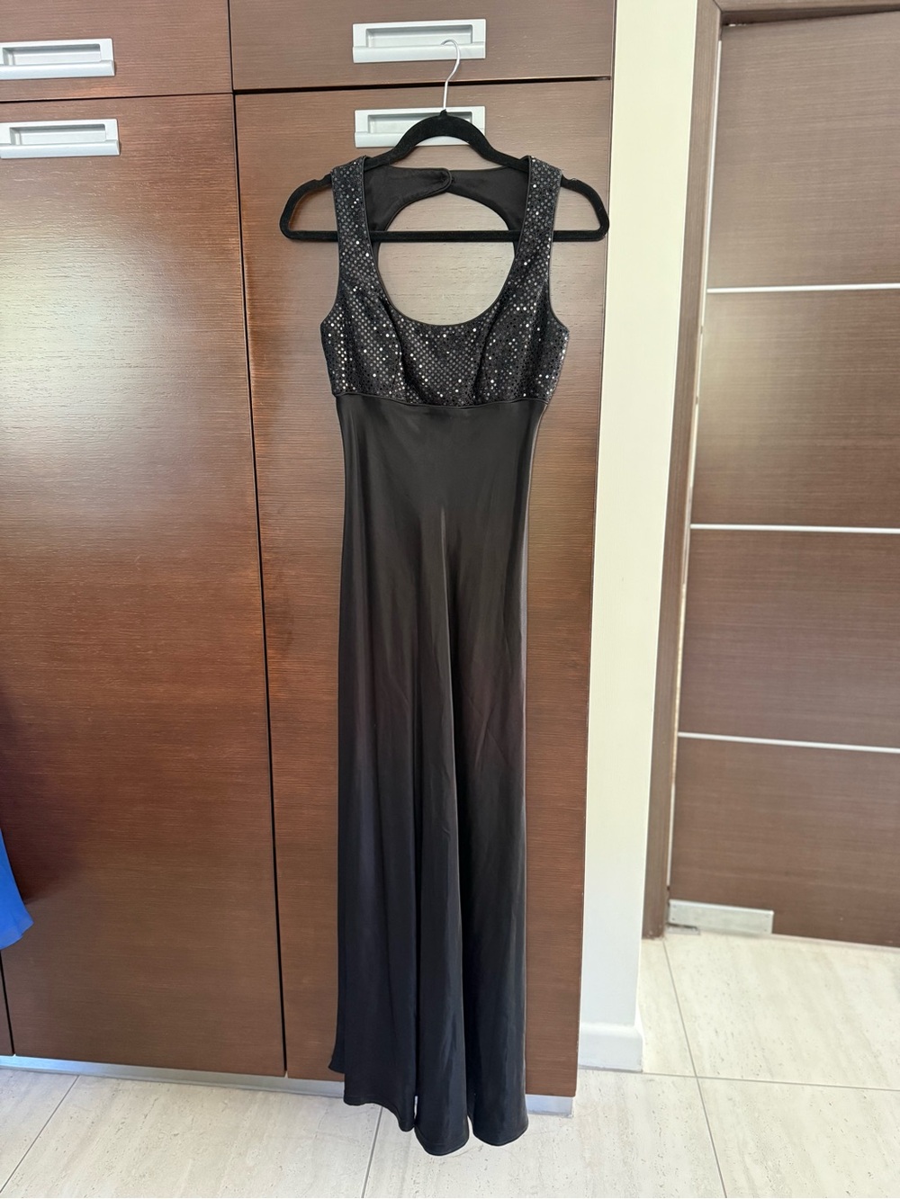 KIKI Vintage Black Sequin Bodice Maxi Dress - Picture 4 of 7